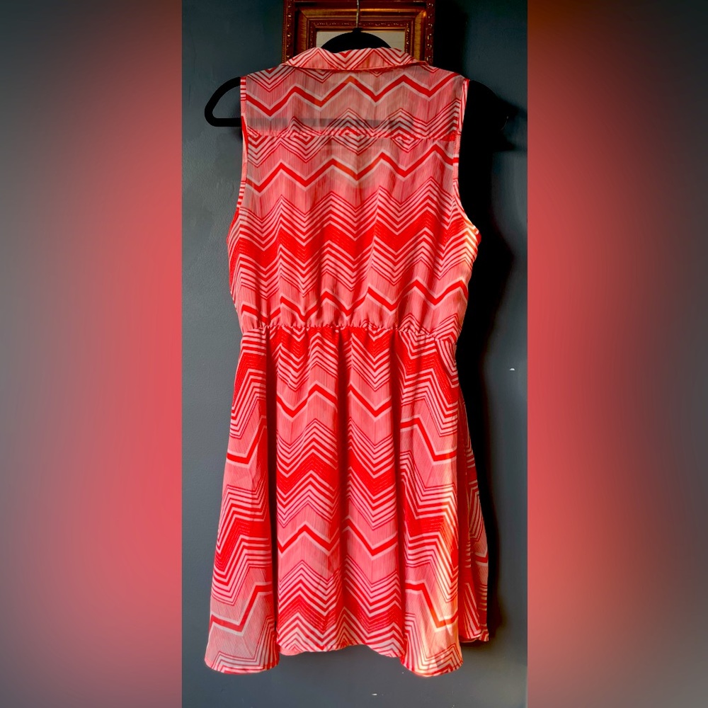 Coral sleeveless dress - Picture 2 of 10